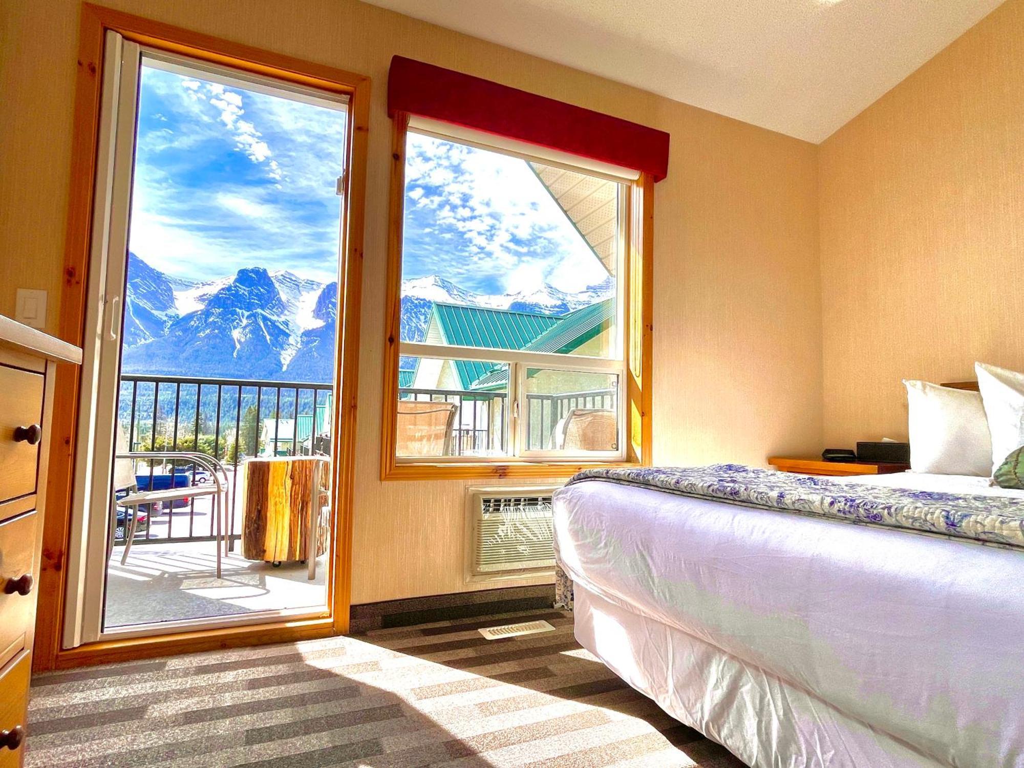 Mountainview -Privatechalet Sleep7- 5Min To Dt Vacation Home Canmore Luaran gambar